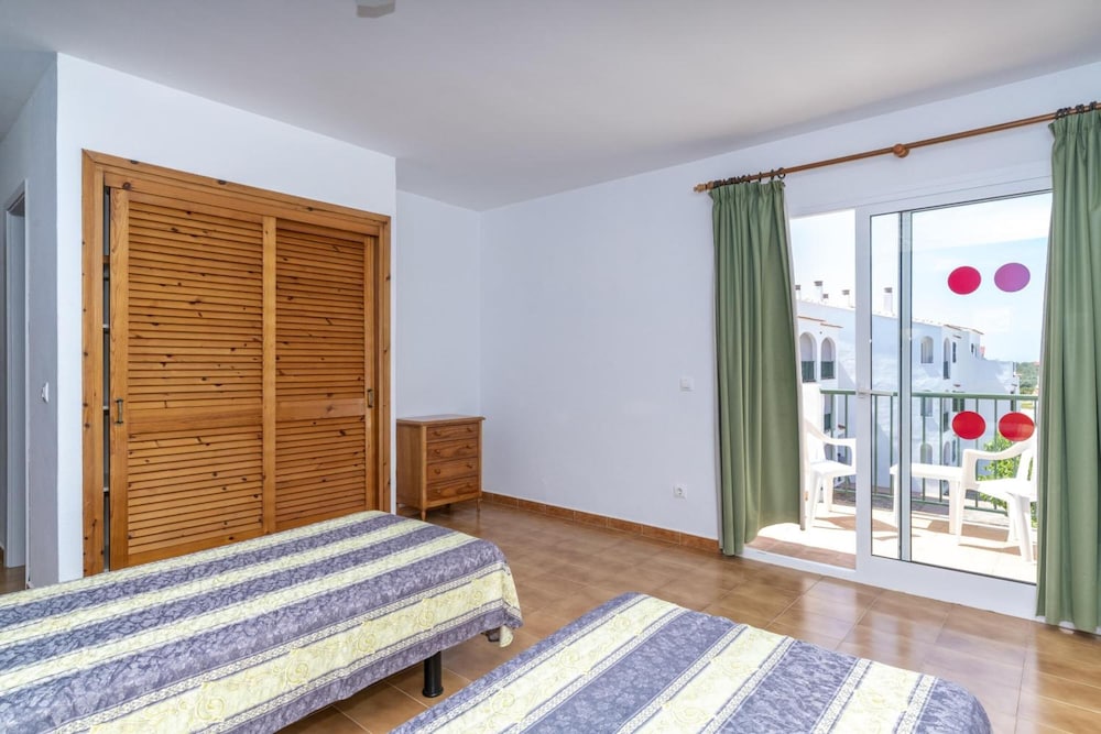 Vista Blanes Apartments 12/33
