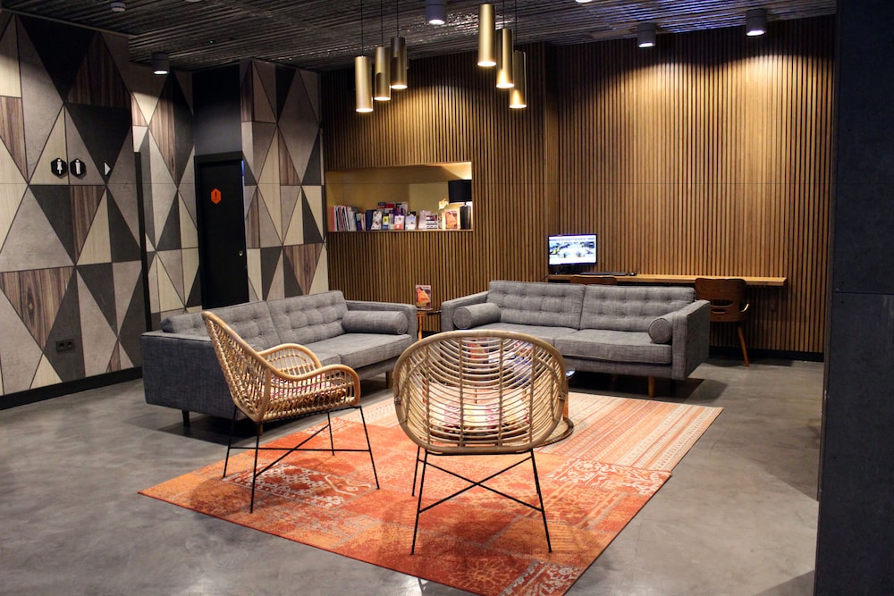 Malaga Premium Hotel 60/70