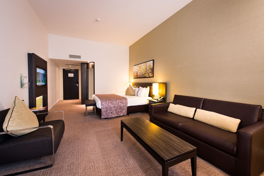 Holiday Inn London - Whitechapel by IHG 44/82