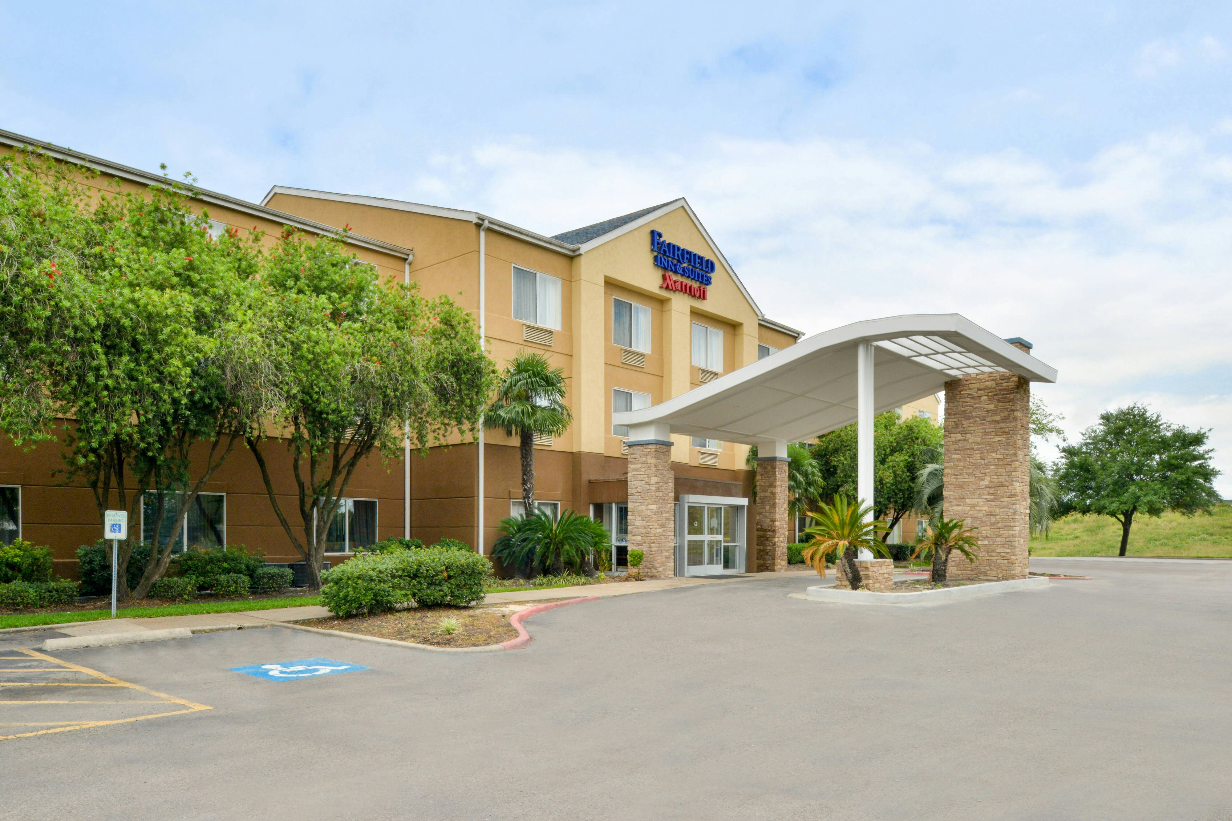 Fairfield Inn and Suites Beaumont 25/25