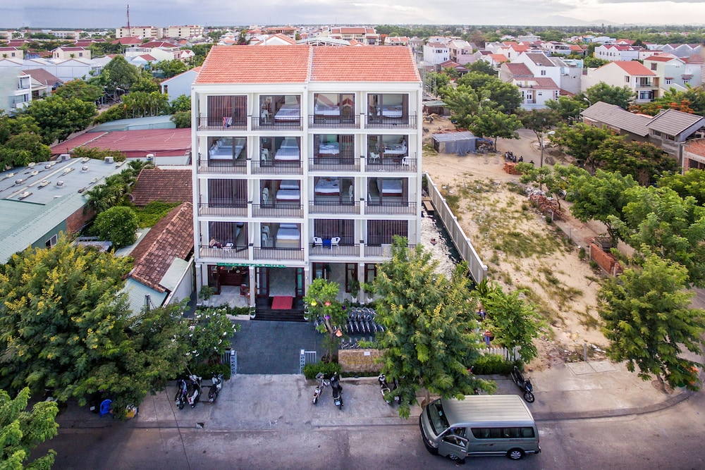 Green Apple Hotel 6/56
