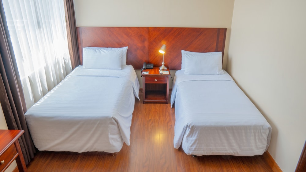 Standard, 1 King and 2 Double Beds