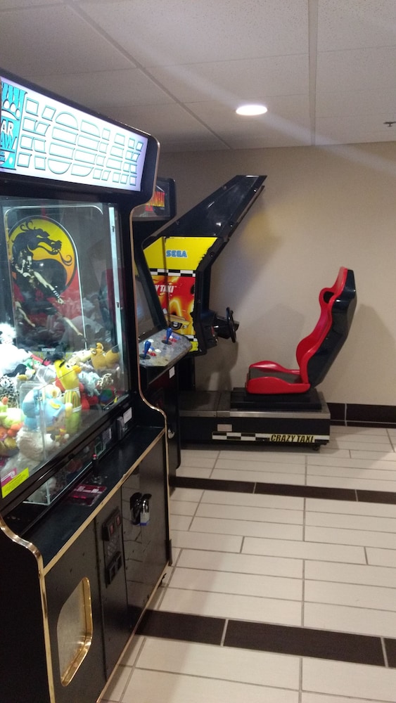 Holiday Inn Hotel And Suites Oklahoma City North 13/32