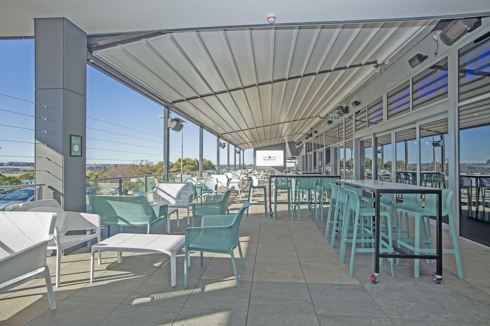 Bridgeport Hotel 19/34