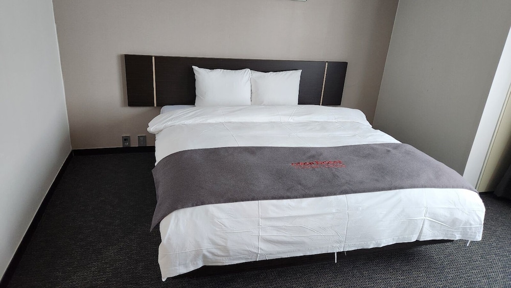 Yongin Central Co'op Hotel 24/44