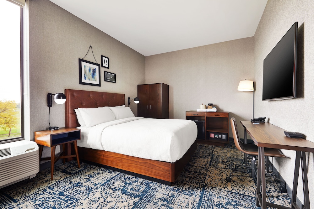 Four Points By Sheraton Chicago Westchester/Oak Brook 7/14