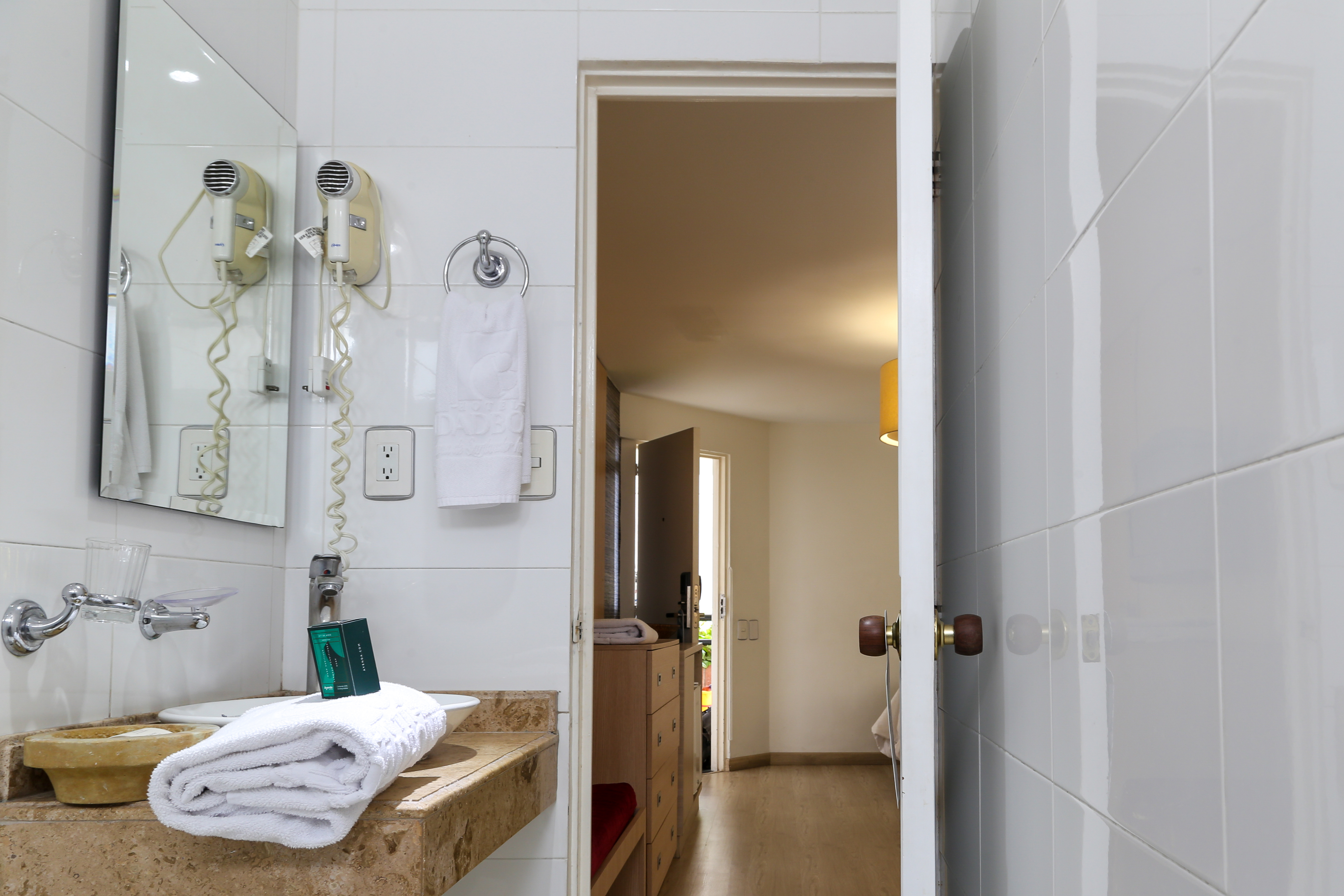HOTEL CIUDAD BONITA 23/55