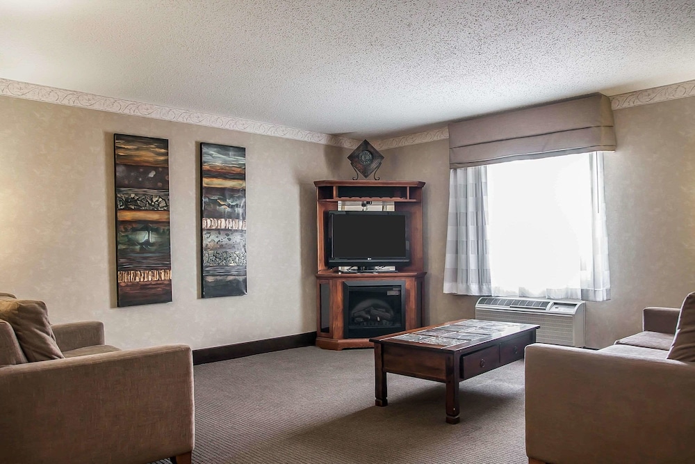 Sleep Inn and Suites Conference Center And Water Park 23/52