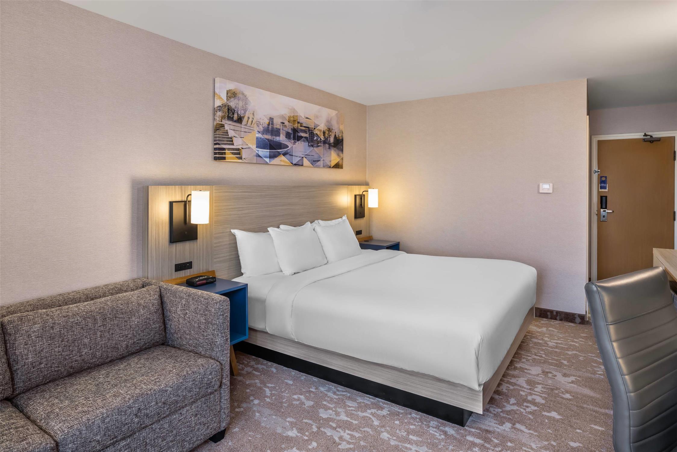 Upgrade, King Bed