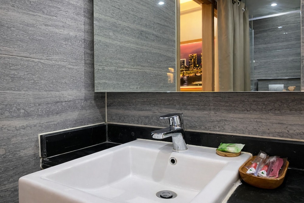 Smart Hotel Thamrin Jakarta 71/74