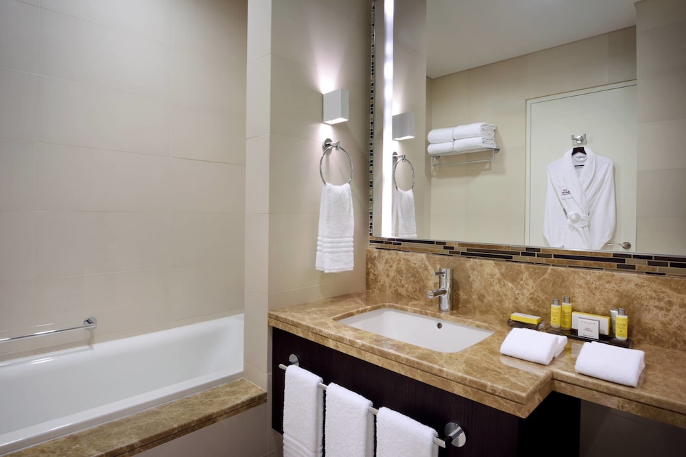 Marriott Executive Apartments Downtown Abu Dhabi 6/25