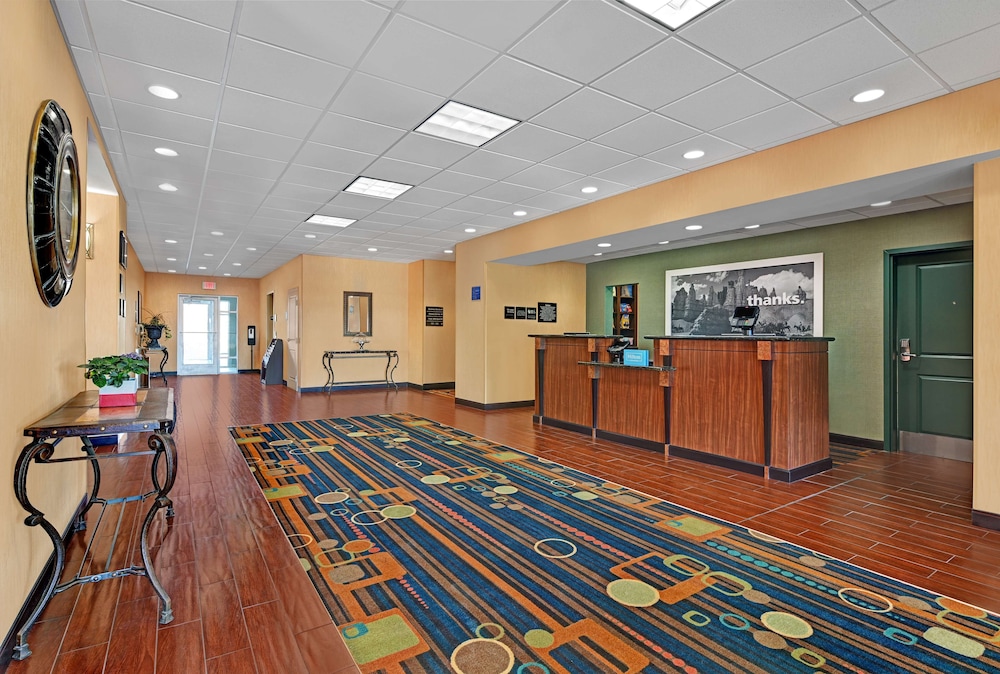 Hampton Inn Deming 12/47