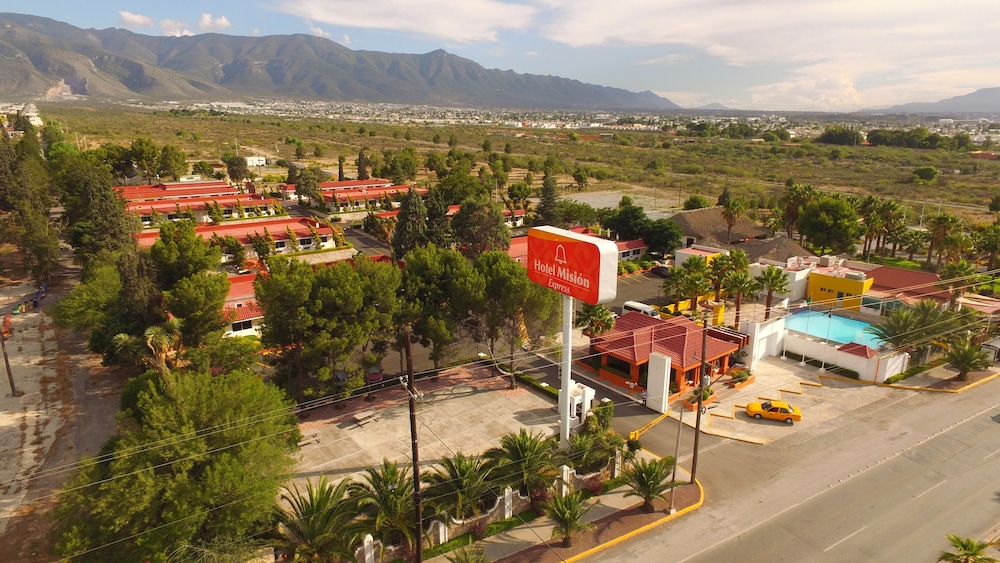 Mision Express Saltillo 22/24