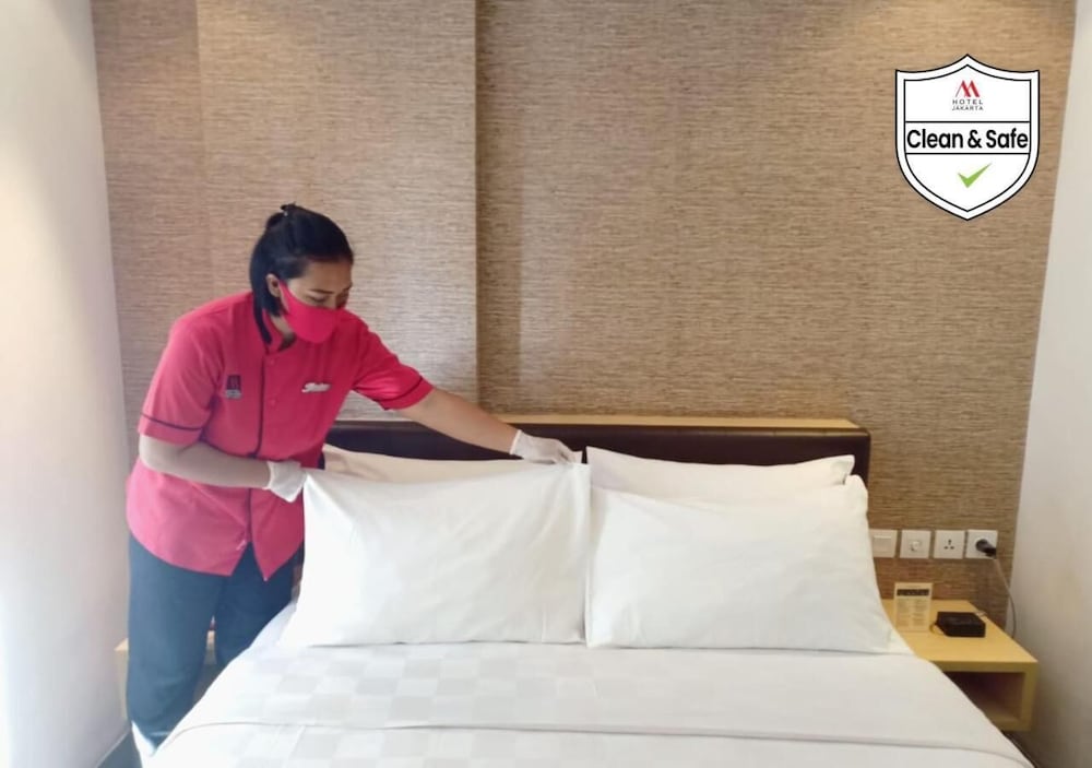 M Hotel Jakarta 48/67