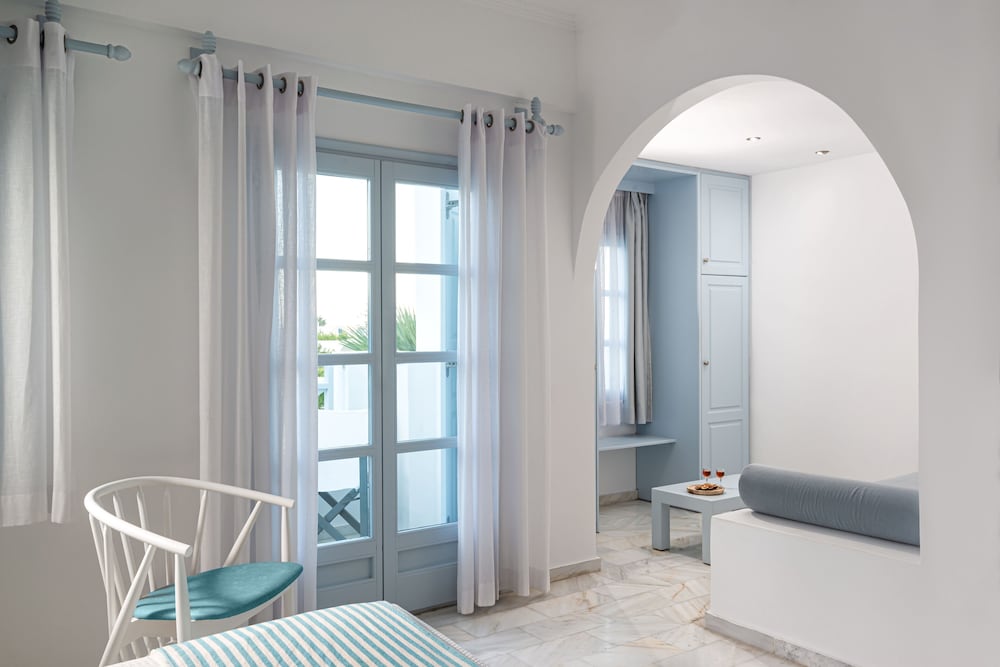 Santorini Kastelli Resort 55/73