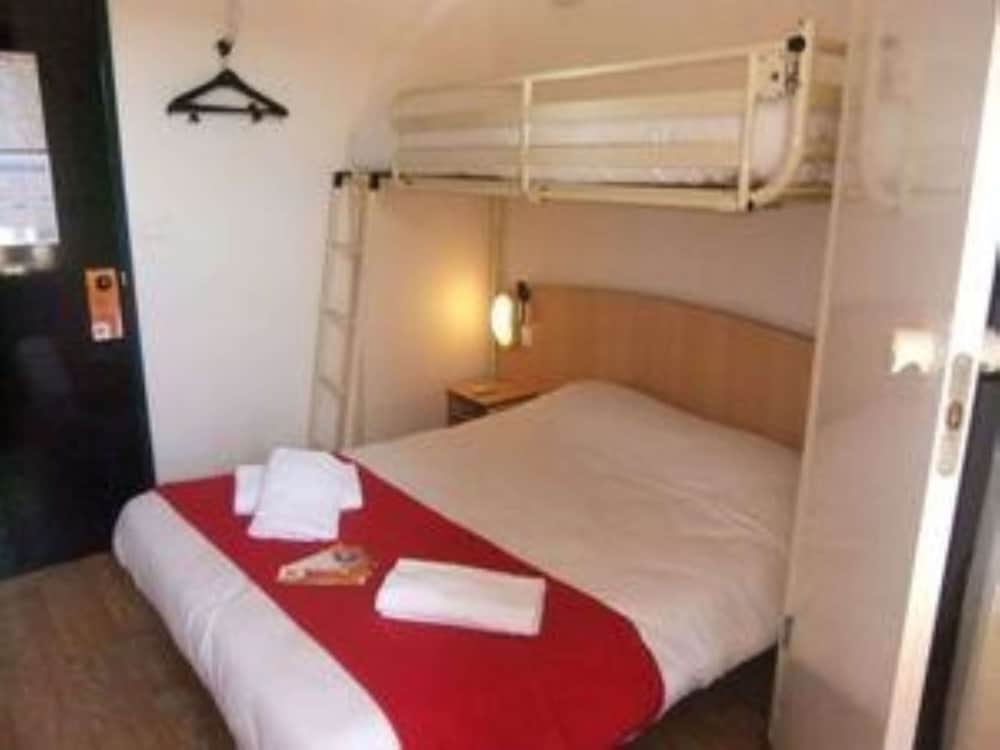 Hotel Premiere Classe Niort Est - Chauray 20/57