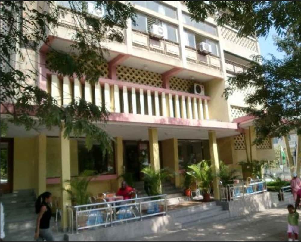 Hotel Santa Cruz 1/20