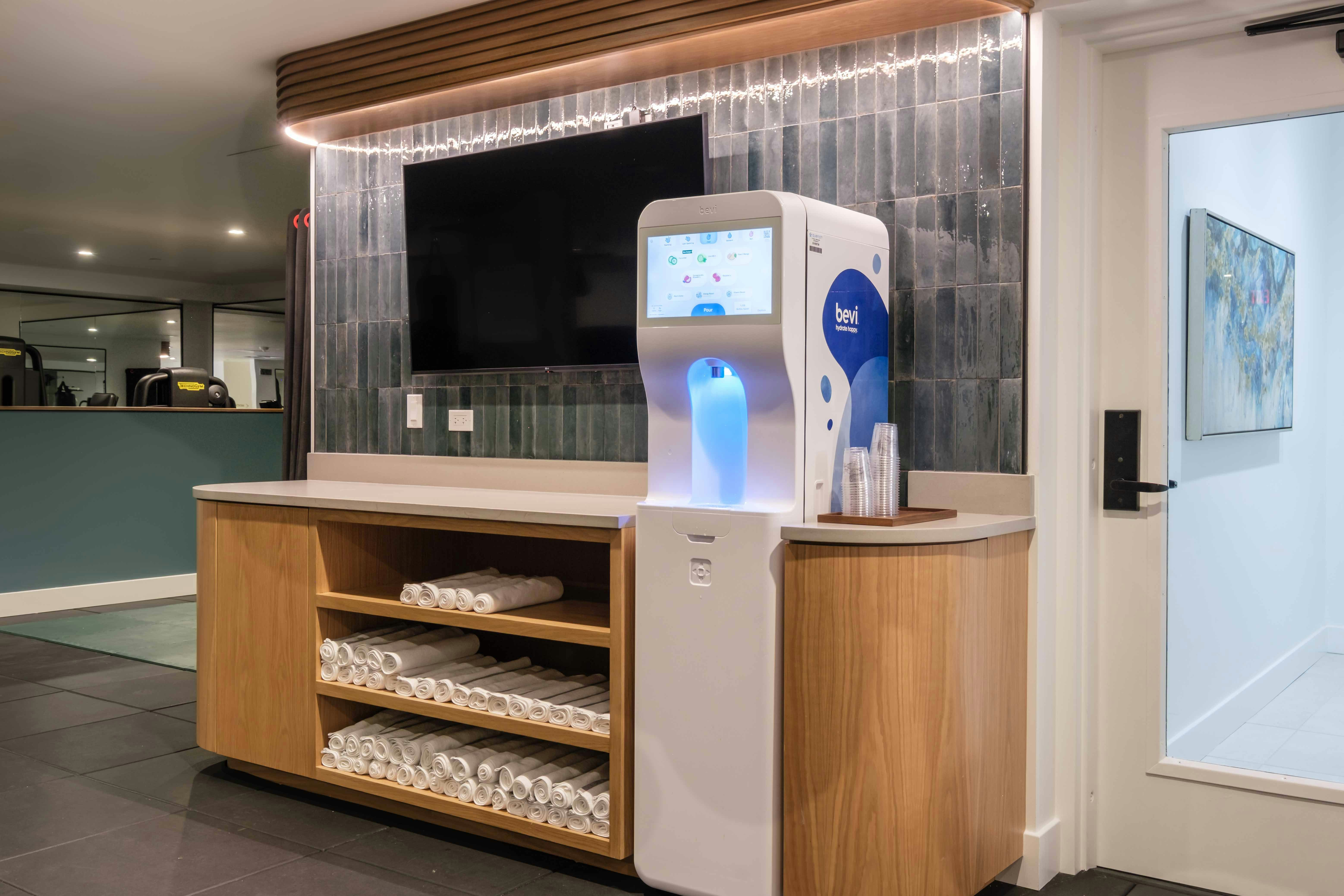 Hotel Bourre Bonne Louisville, Curio Collection by Hilton 10/56
