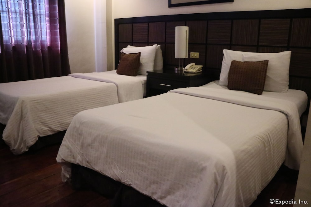 Sugarland Hotel 19/41