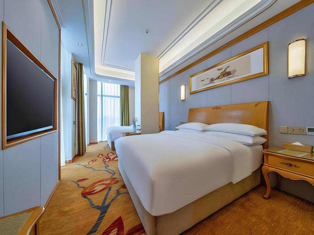 Vienna International Hotel (Kunming New Luosiwan, Vanke Charming City, Guangwei Metro Station) 34/52