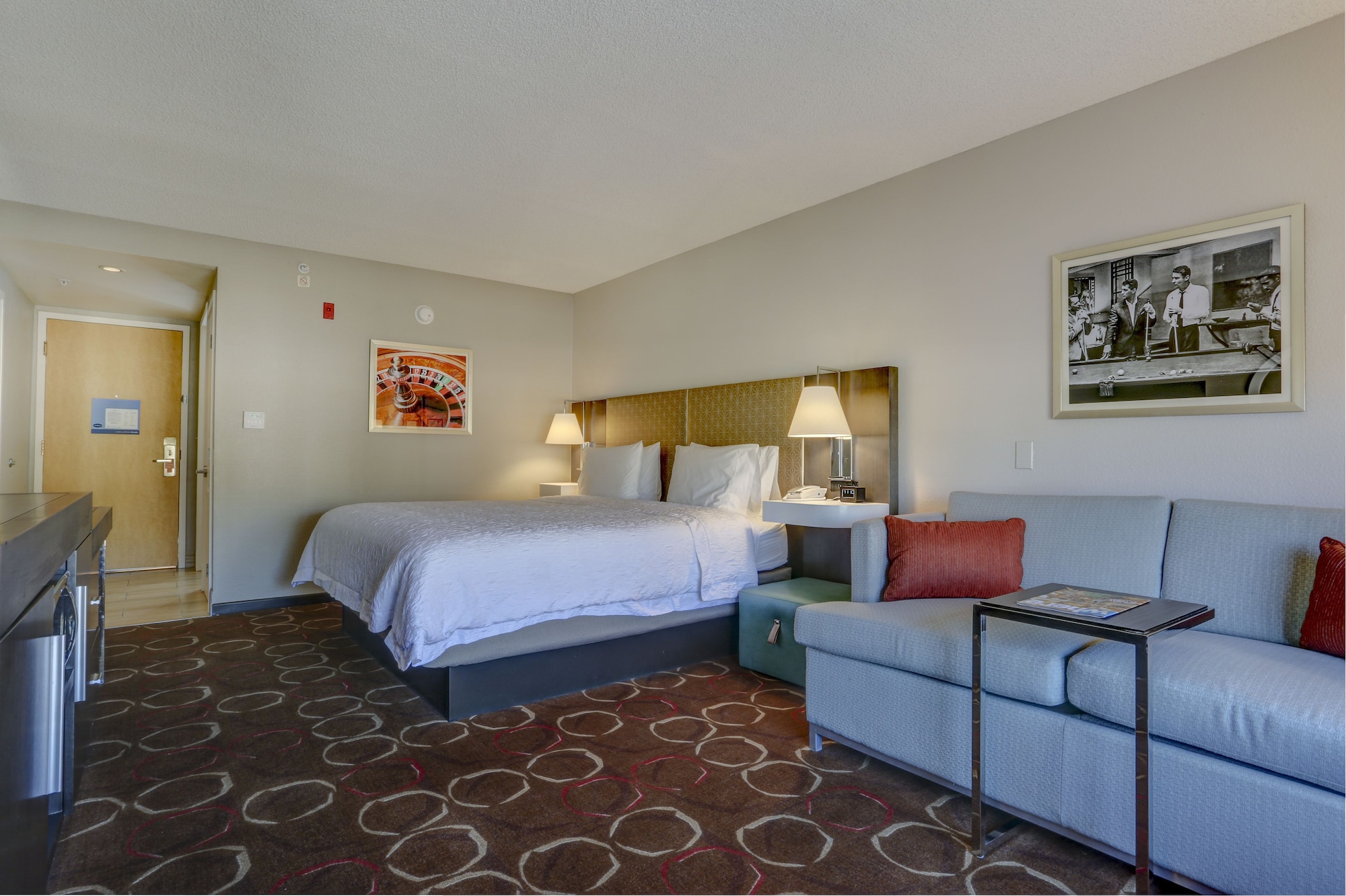 ROOM, KING BED, ACCESSIBLE