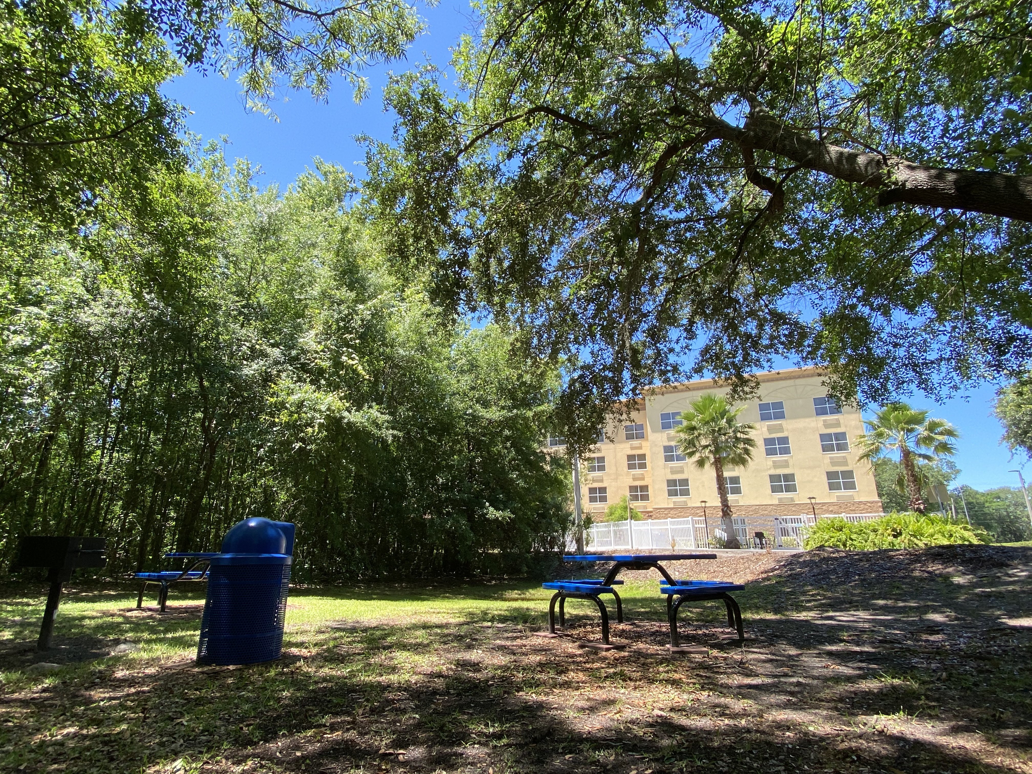 Holiday Inn Express Hotel Suites Plant City 65/70