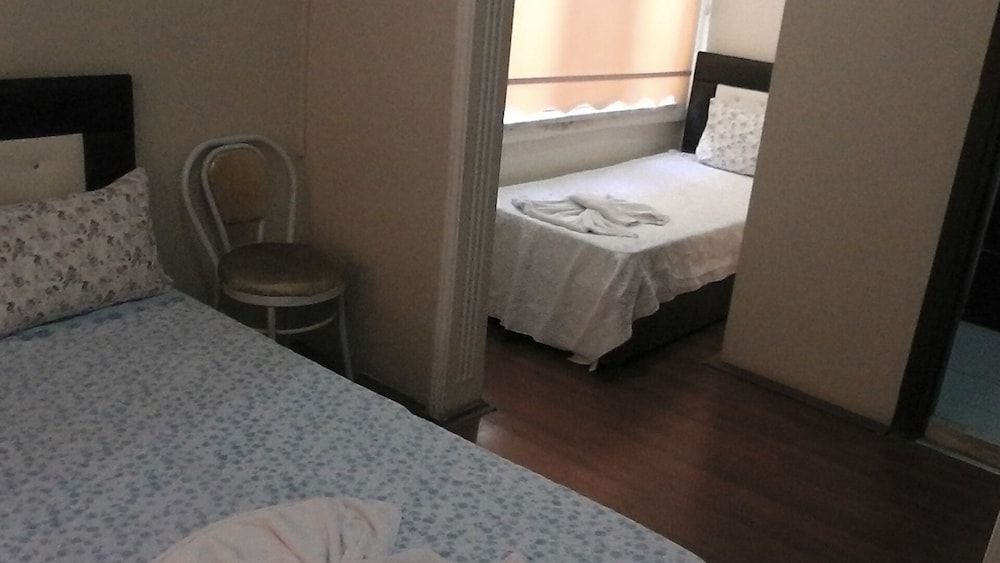 Mevlevi Hotel 25/50