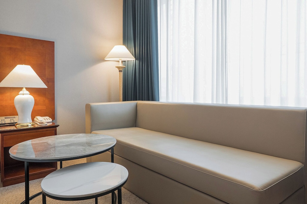 Koreana Hotel 45/64