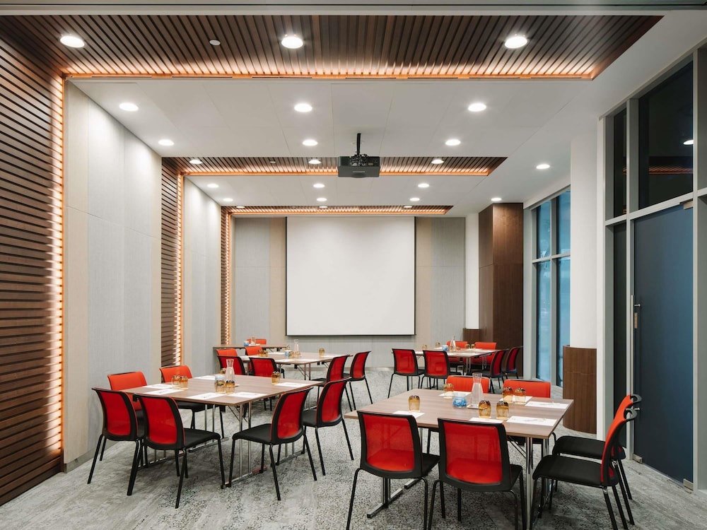 Ibis Singapore on Bencoolen 59/70