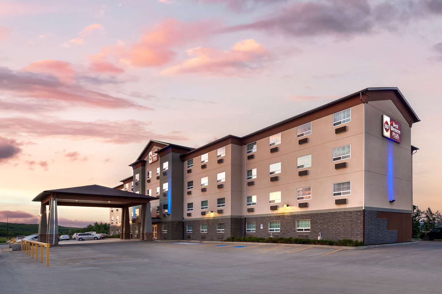 Best Western Plus Peace River Hotel and Suites 3/46
