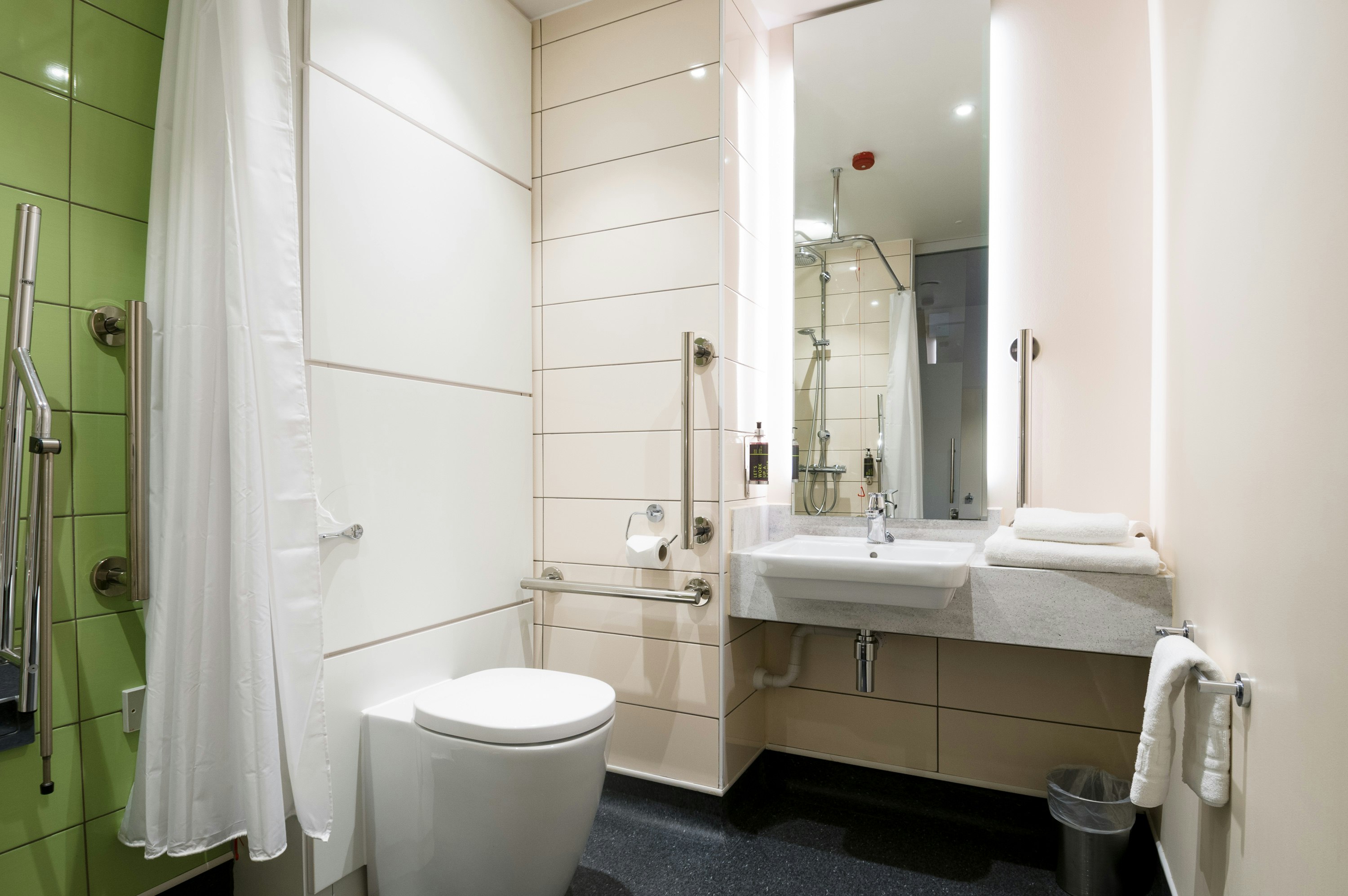 Hub by Premier Inn Edinburgh City Centre (Rose Street) 13/15