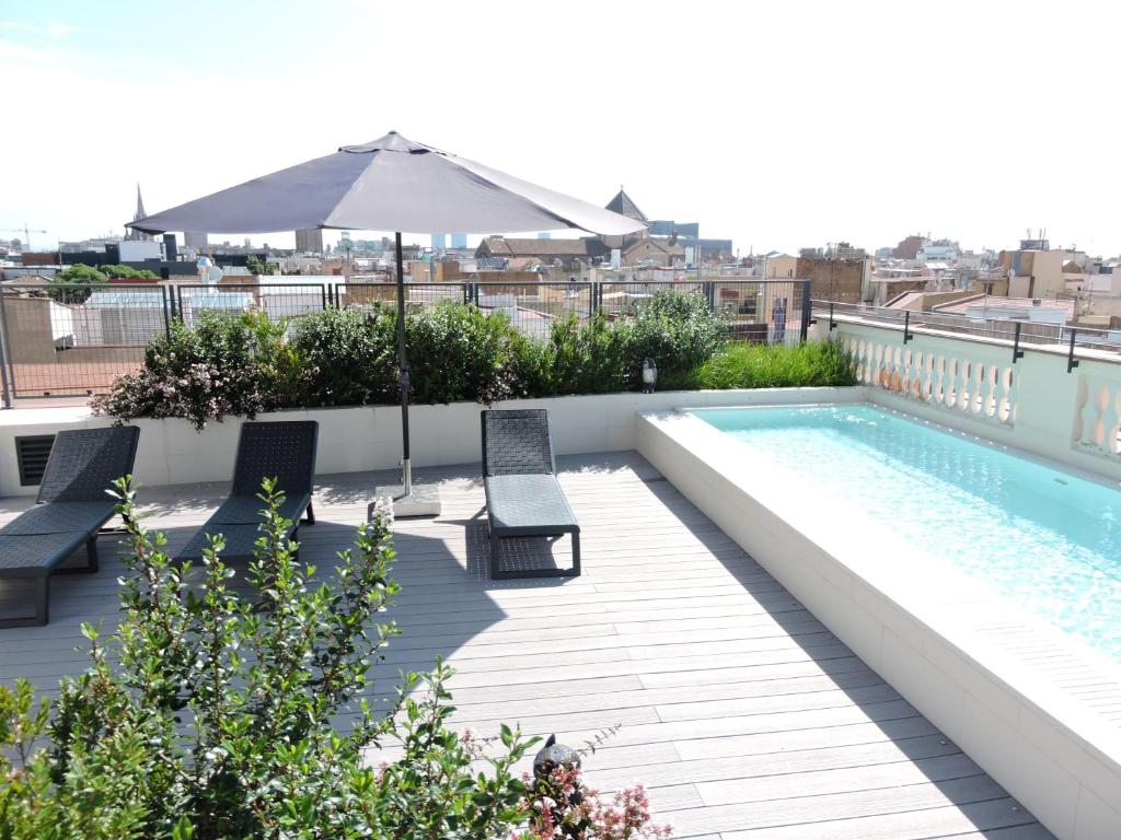 Raval House 16/23