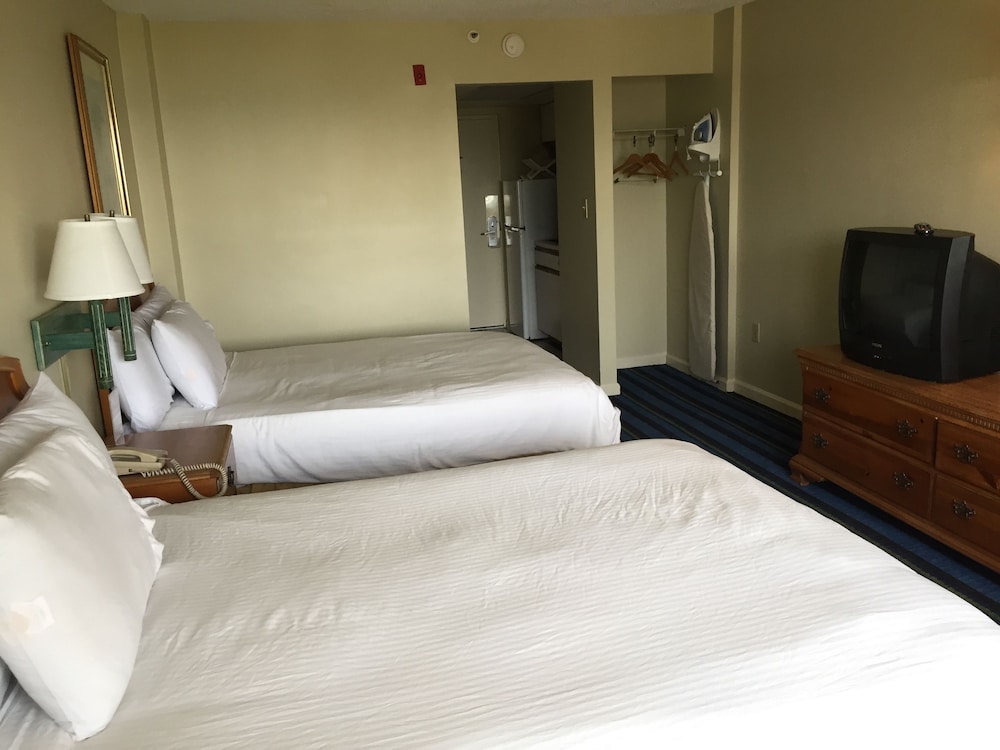 Windsurfer Hotel 9/49