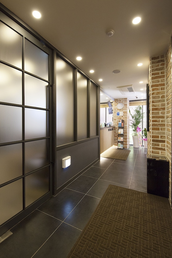 Hotel Gray 20/35