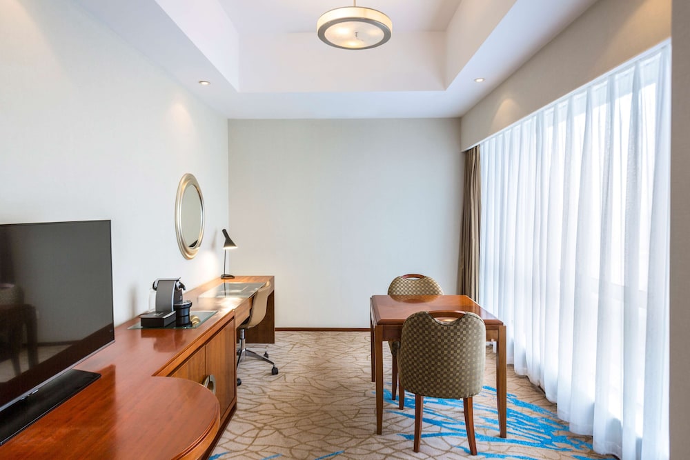 Paradox Kunshan Hotel 58/67
