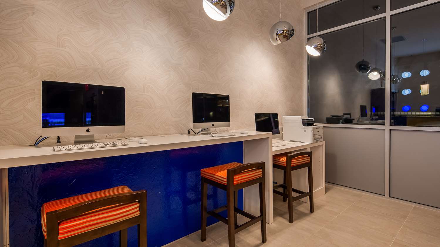 Glo Best Western Brooklyn Nyc 21/28