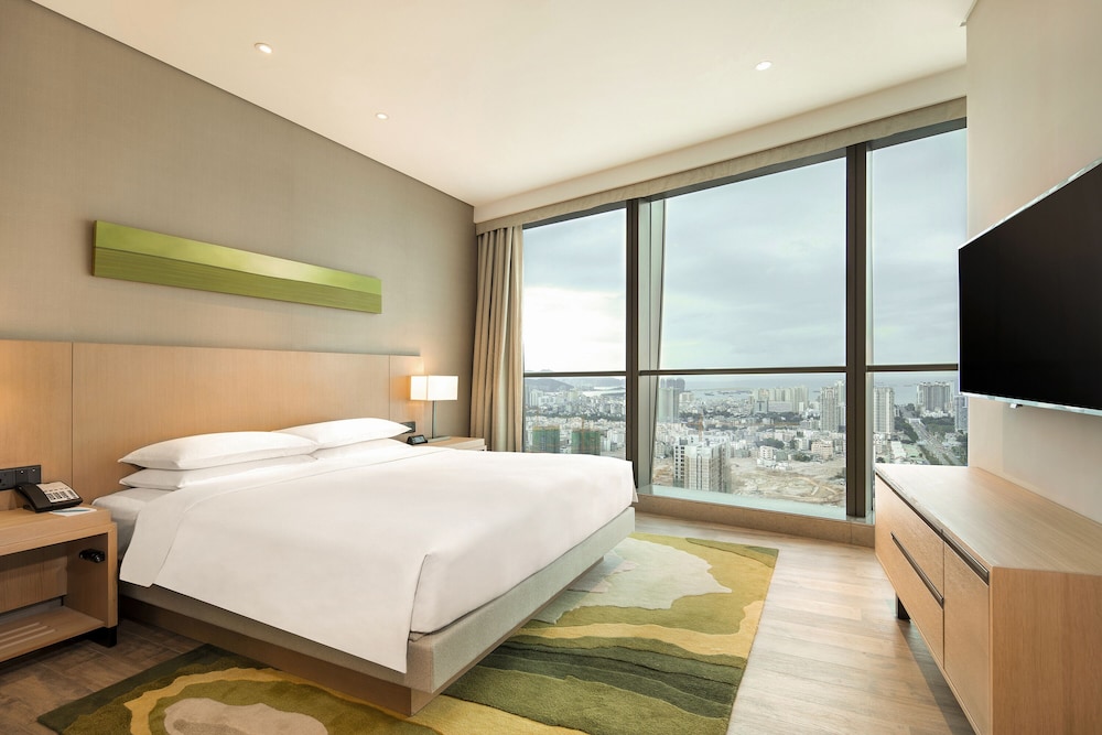 Hyatt Place Sanya City Center 13/62