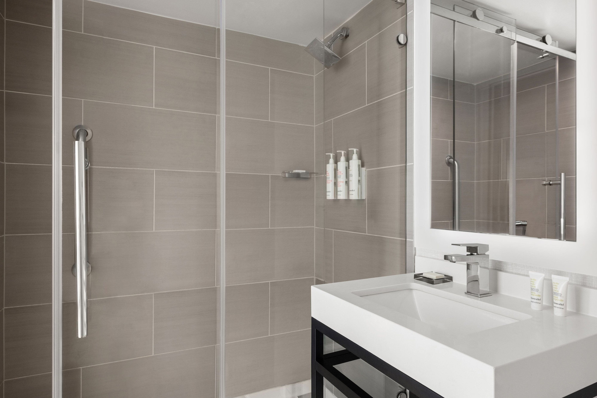غرفة بسرير كينج، Saddle Brook Marriott 8/10