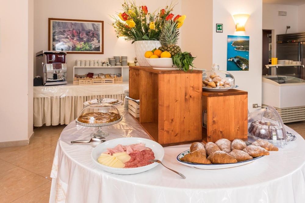 Albergo Villa A Mare 17/28
