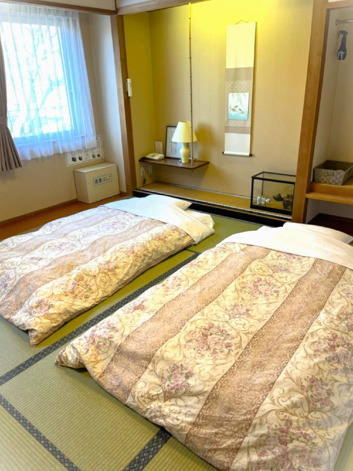 Semi Room, Semi Double Bed