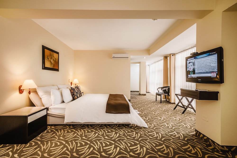 Hotel Nobility 13/47