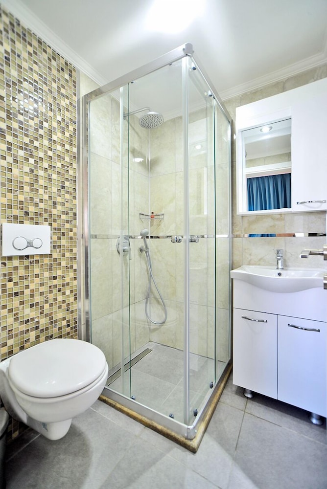غرفة قياسية بسرير مزدوج بإطلالة على البحر، M Suite Hotel 7/10