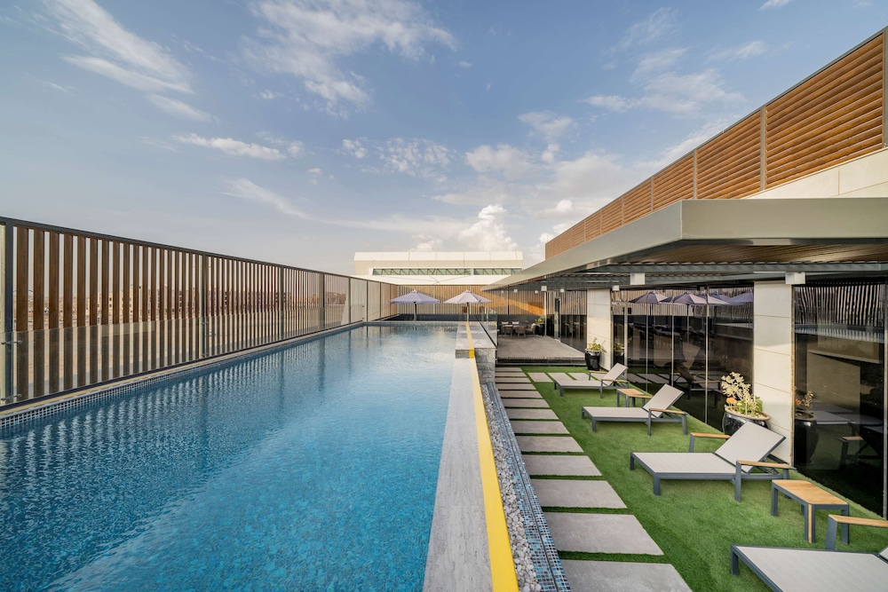 فندق راديسون بلو، الرياض قرطبة(Radisson Blu Hotel, Riyadh Qurtuba) 69/74