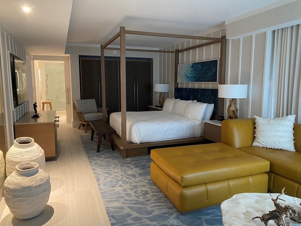 Premier, Penthouse, Multiple Beds, Ocean Front