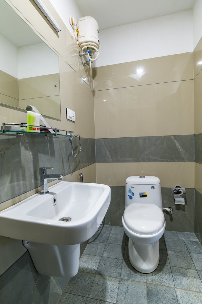Lake Haven Island Resorts 32/34
