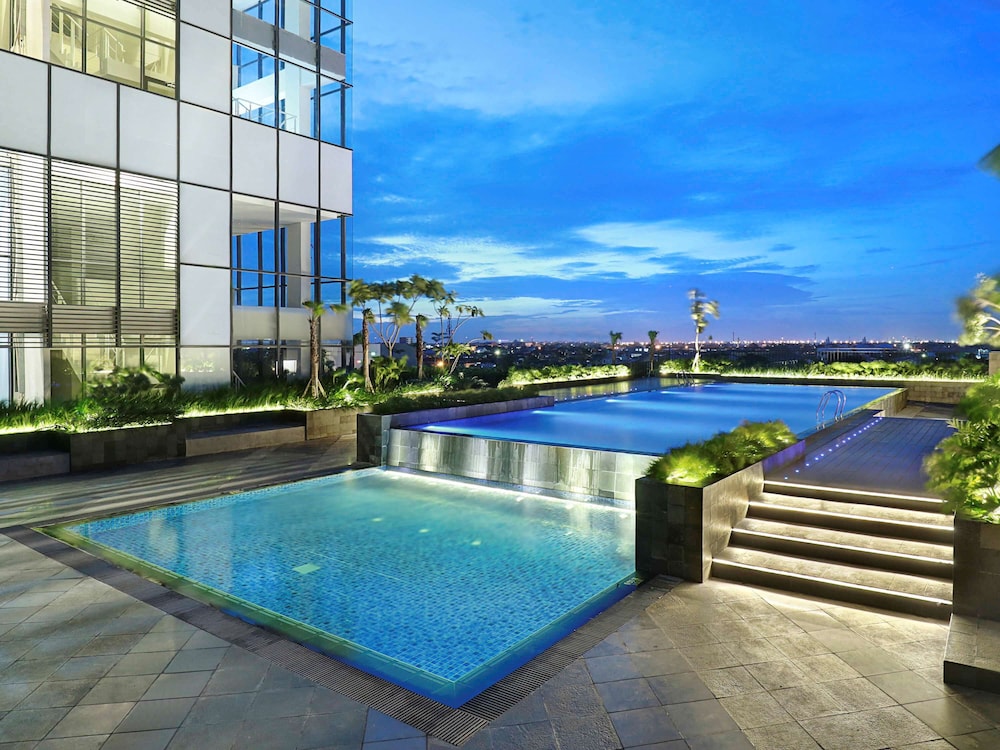 Novotel Samator Surabaya Timur 32/70