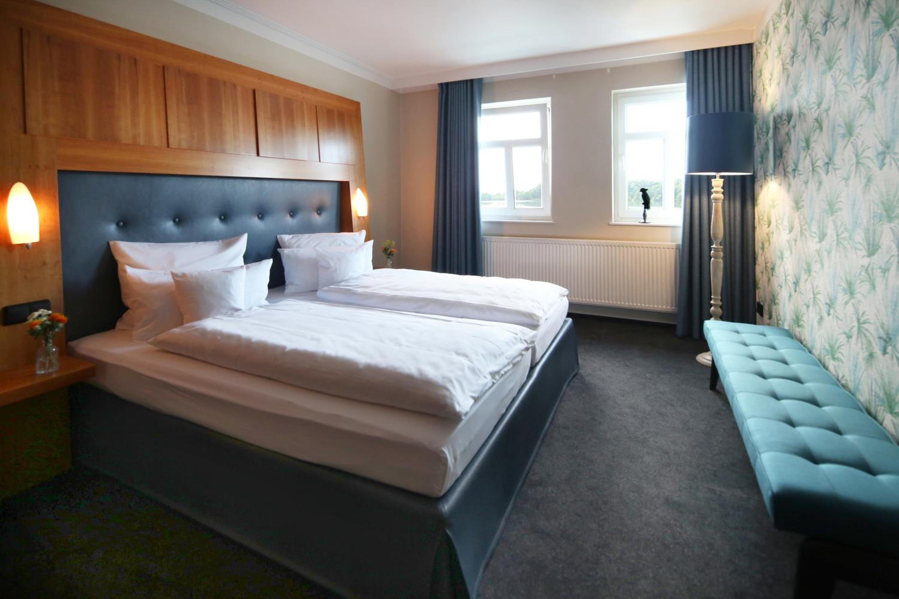 جناح، Seehotel Niedernberg - Das Dorf am See 2/6