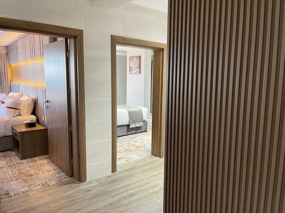 Sweet Land Hotel 63/63