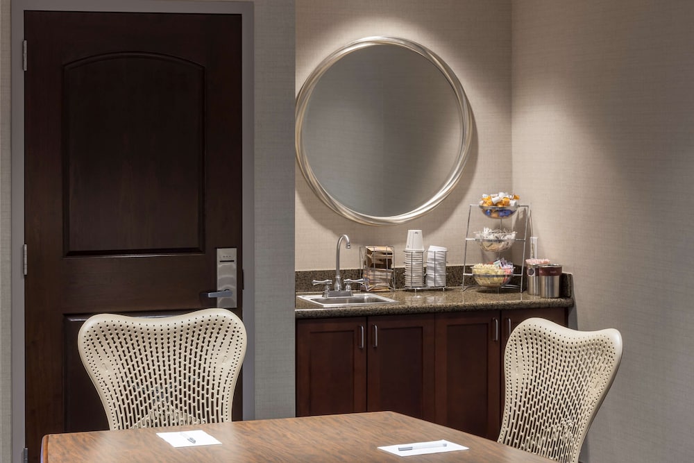 Hampton Inn And Suites By Hilton Oklahoma City Bricktown Ok 60/80