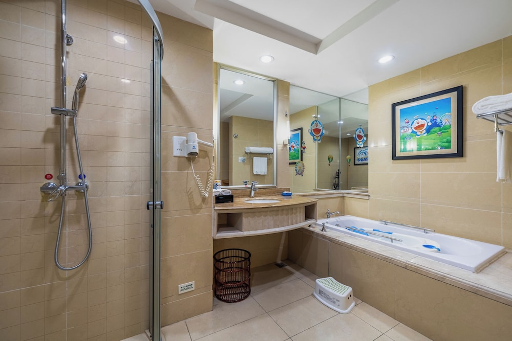 Xinhui Country Garden Phoenix Hotel 48/50